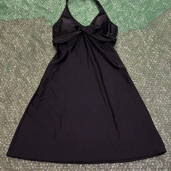 tara halter swim dress Athleta Wrap Tara halter Swim Dress size 32 D/DD